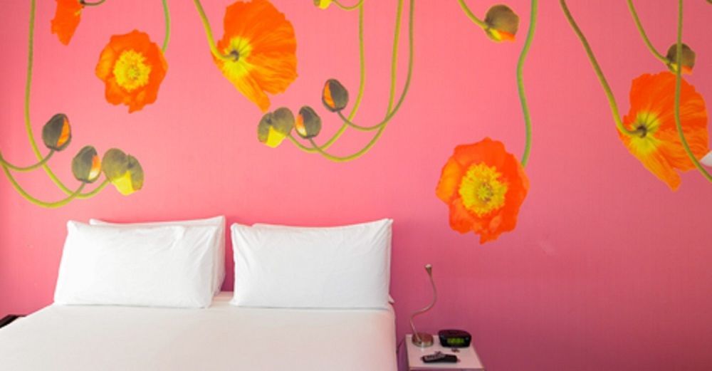 Penguin Hotel Miami Beach