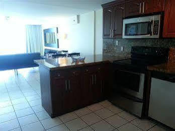 Hotel Castle Beach By New Point Miami 3*