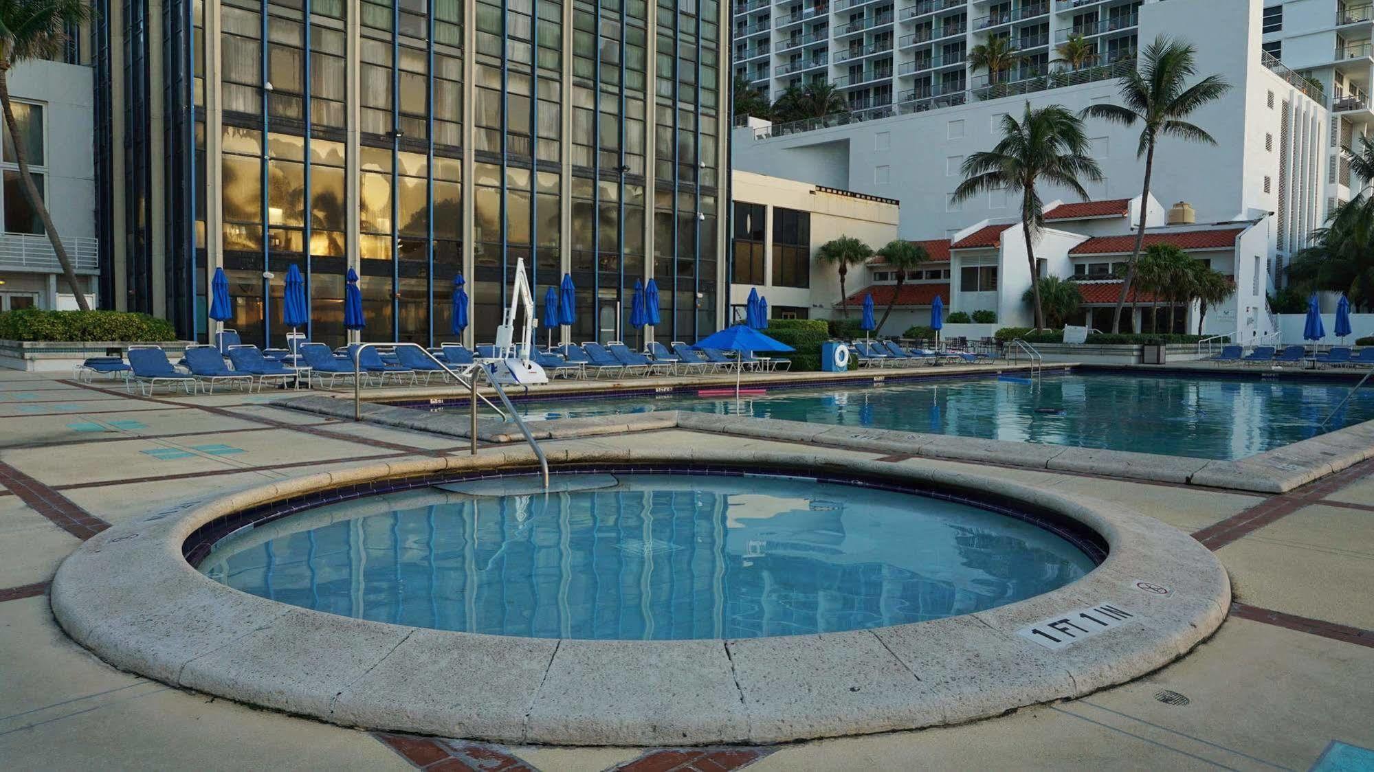 Miami & Resort