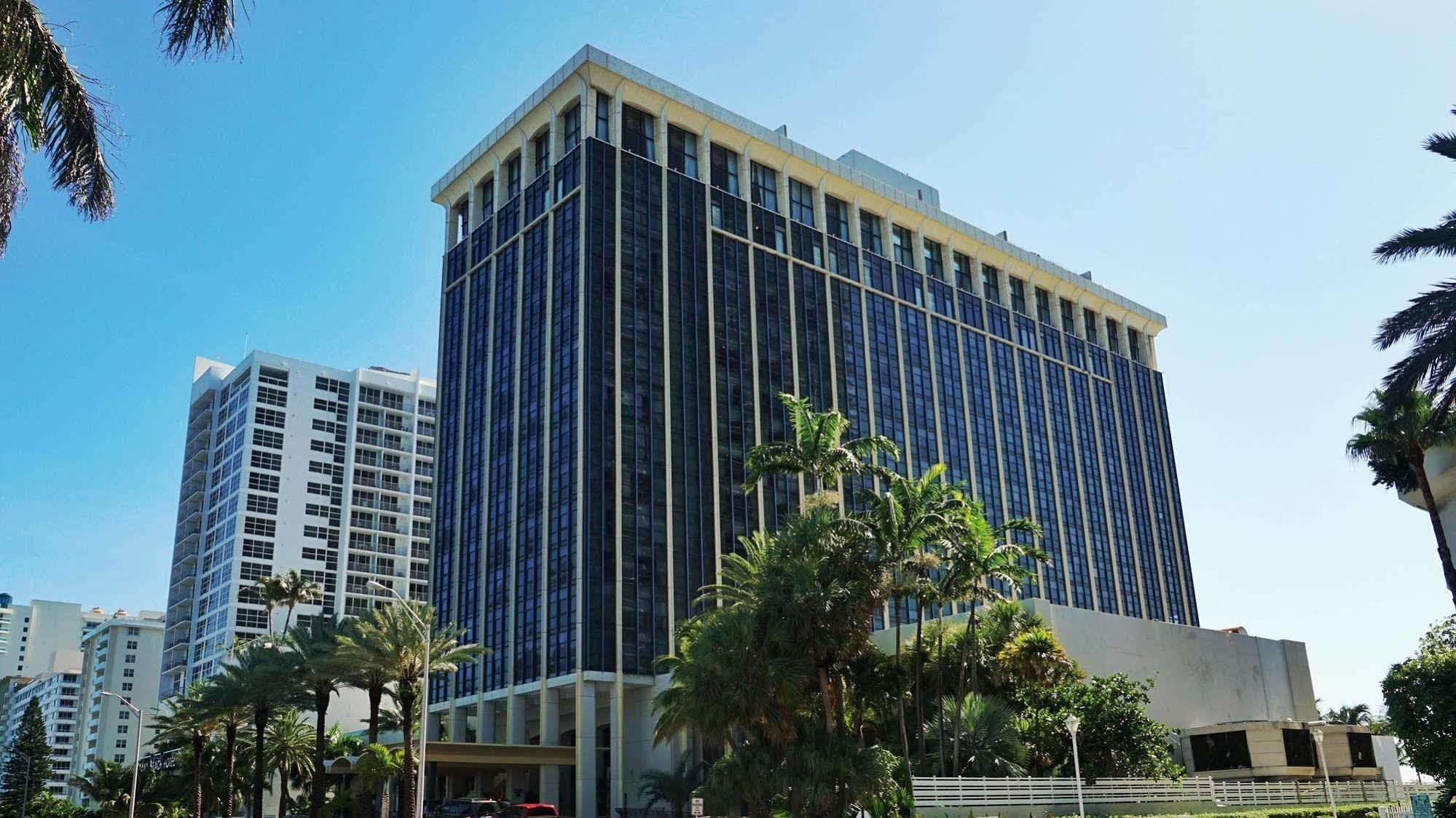 Miami & 3*