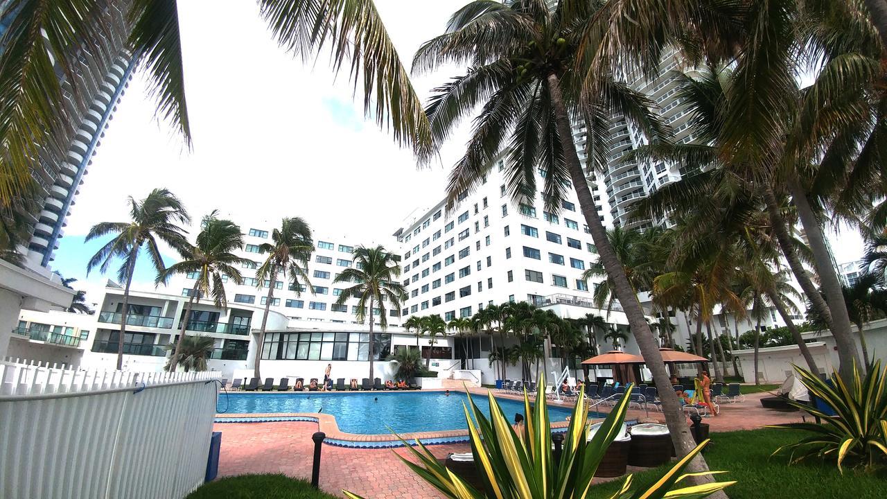 Casablanca On The Ocean East Tower Hotel 3*