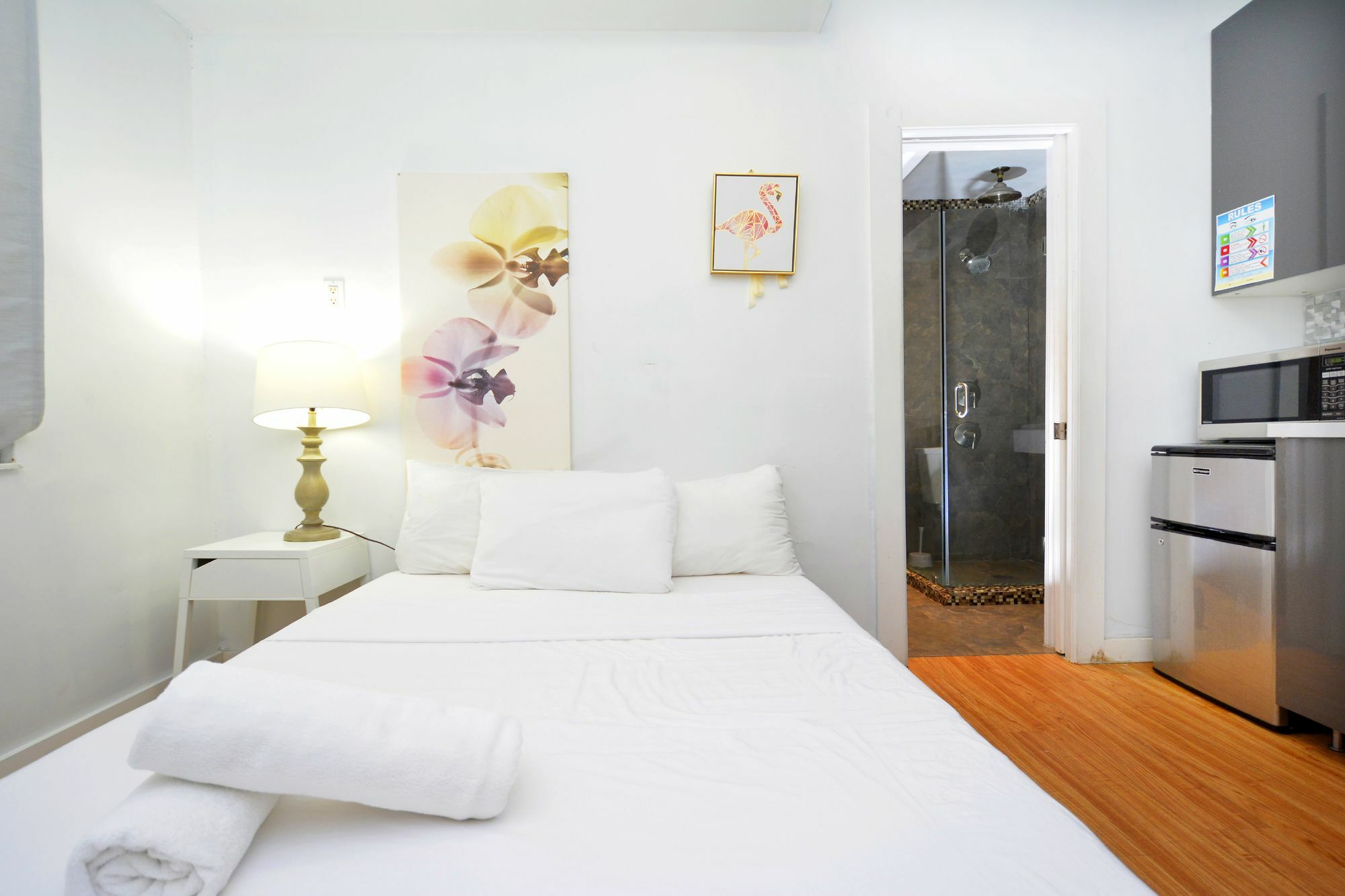 335 Ocean Walk Apartment