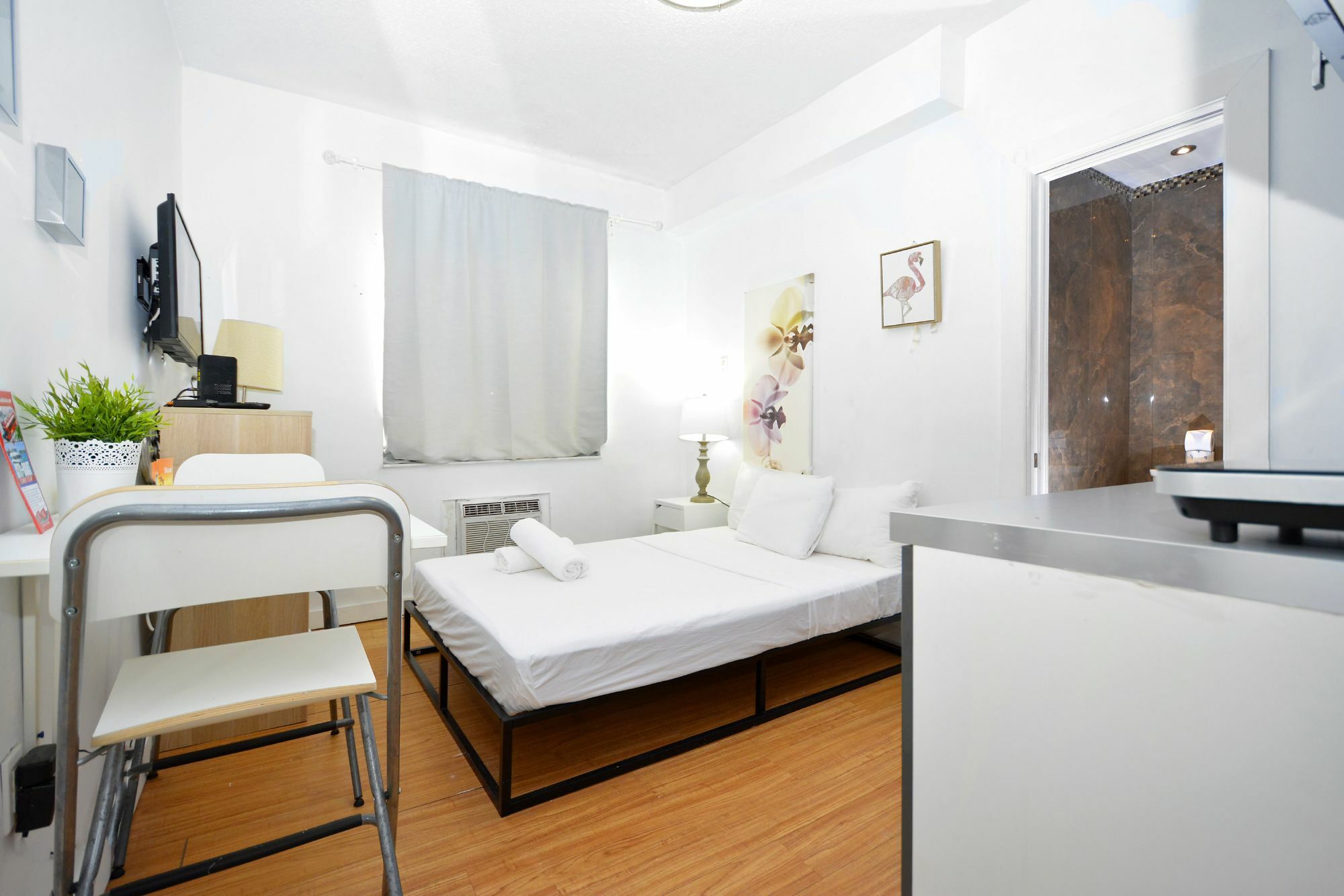335 Ocean Walk Apartment Miami Beach