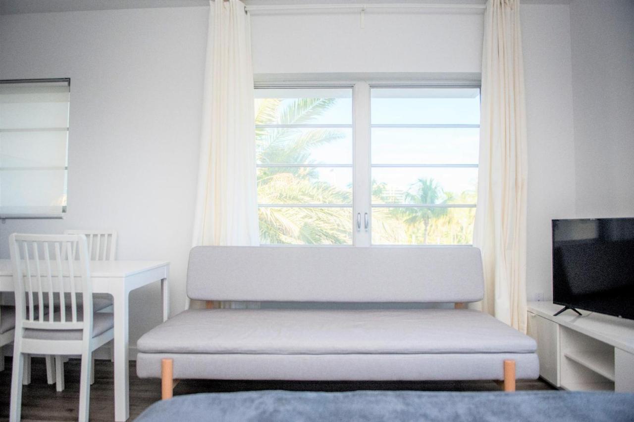 Ocean Drive Apartment Miami Beach