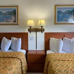 International Inn On The Bay