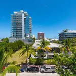 Cento Collins Stays By Mercury South Beach