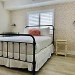 Henrosa Hotel