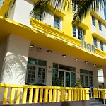 Leslie Hotel Ocean Drive