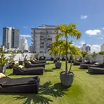 Lincoln Arms Suites