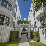 Lincoln Arms Suites