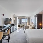 Junior Suite 2 At Sorrento Residences- Miami Beach Home