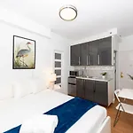 South Of Fifth Ocean Drive Apt