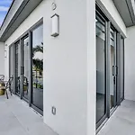 Up East Townhomes By Nomada Residences