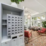 The Julia Hotel (Adults Only)