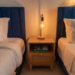 King Bed Rooftop Suite Ocean Dr C304