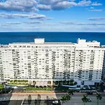 Oceanfront Luxury Penthouse 2 Bedrooms With Direct Ocean View
