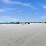 Cute Ocean View Condo Beach Service Unit 1217