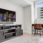 Setai Oceanview 2/2 Luxury Residence