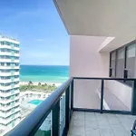 2 Bedroom Apartment W Balcony & Ocean View @ The Beach 154