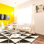 1 Bedroom 5 Minutes Walk To Beach On Washington Ave