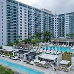 Roney Palace Retreat