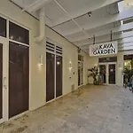Park Place South Of Fifth