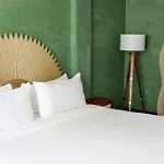 Crest Hotel Suites
