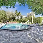 Mantell Plaza Apartments