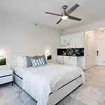Best Location In Sobe - 2 Min To Beach & Ocean Dr