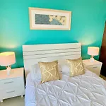 Directly On The Beach With Pool & Ocean View