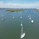 Vista Mar: Bay Views Close To Miami Attractions