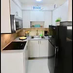 1 Stylish Sobe Condo 1/2 Block From The Beach!!!