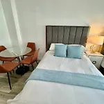 Directly On The Beach With Pool & Parking