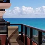 Deluxe Beach Resort - Hora Rentals