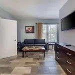 Kasa La Flora Miami Beach
