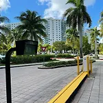 Sunny Isles Miami Holiday Apartment