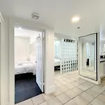 4 Rm On Beach Sobesuites By Americanvacationliving