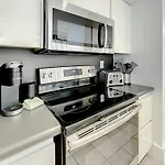 4 Rm On Beach Sobesuites By Americanvacationliving