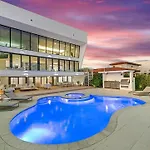 Bayfront Bliss Villa Relax In Style With Pool And Bay Views