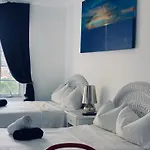 Beachfront Ocean Dr White Sand Paradise Sobe 311