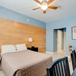 James Hotel