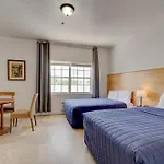 James Hotel