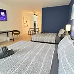 Retro Charm With Modern Comfort Miami Beach
