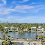 Ocean View Spacious Condo Beach Service 907