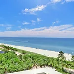 Beautiful Condo In Resort 1004