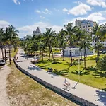 Ocean Drive Comfy Apt, W/2 Queen Beds By The Beach
