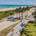 Chic Large Studio Apt Near Ocean Drive South Beach