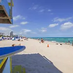 Balcony Beach View W/2 Queen Beds, Ocean Dr Beach