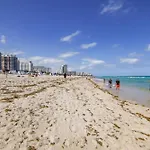 Ocean Drive Beach Fun, W/2 Queen Beds South Beach