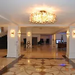 Luxury Beachfront 3 Bedroom Miami Beach Condo,